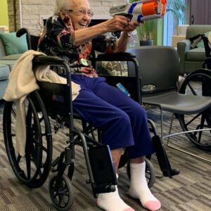 liselotte hutchins Gallery