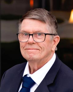 Stewart Carnahan : Funeral Assistant